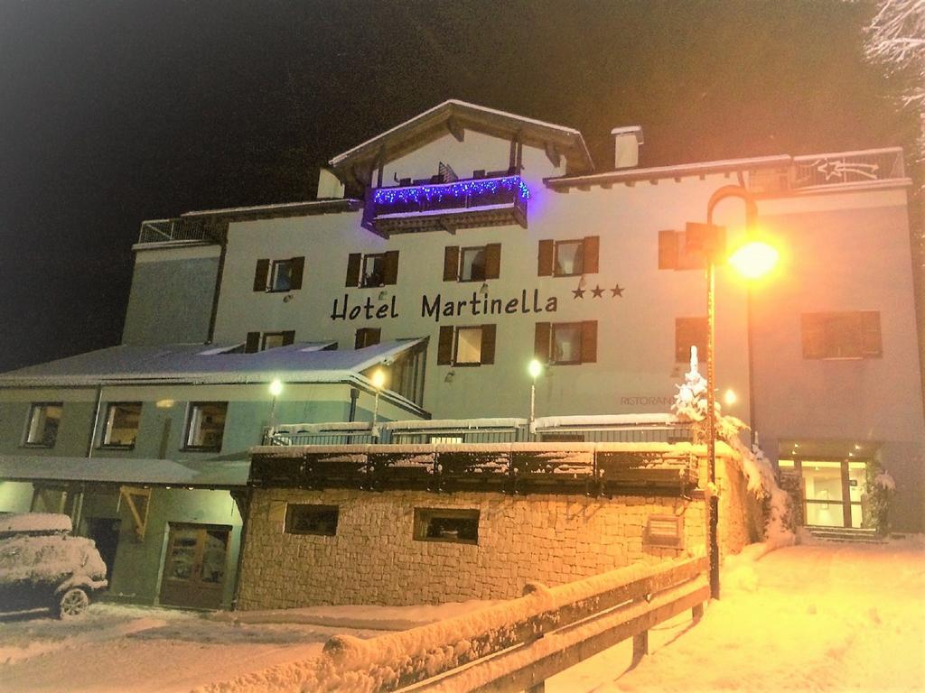 Hotel Martinella Folgaria Buitenkant foto