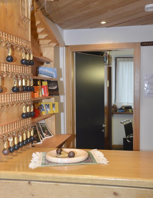 Hotel Martinella Folgaria Buitenkant foto